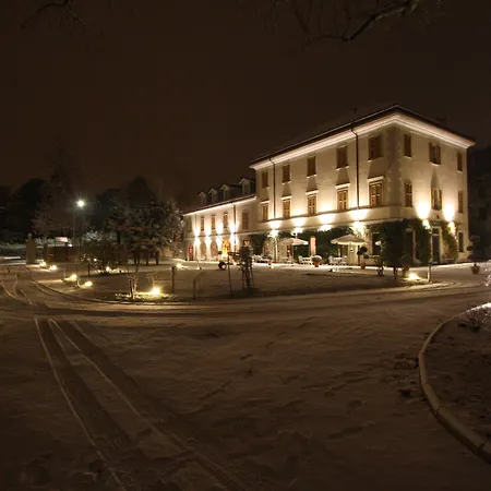 Hotel Art 4*