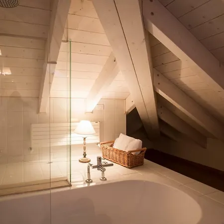 Art Hotel 4*
