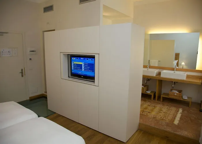 Art Hotel 4*